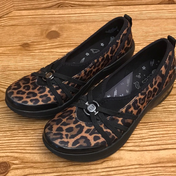 bzees leopard print shoes